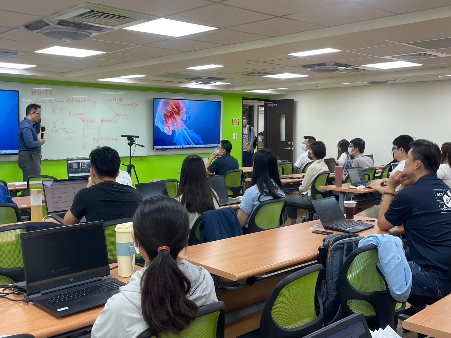 政府補助-有頭鹿AI加&雲端課程