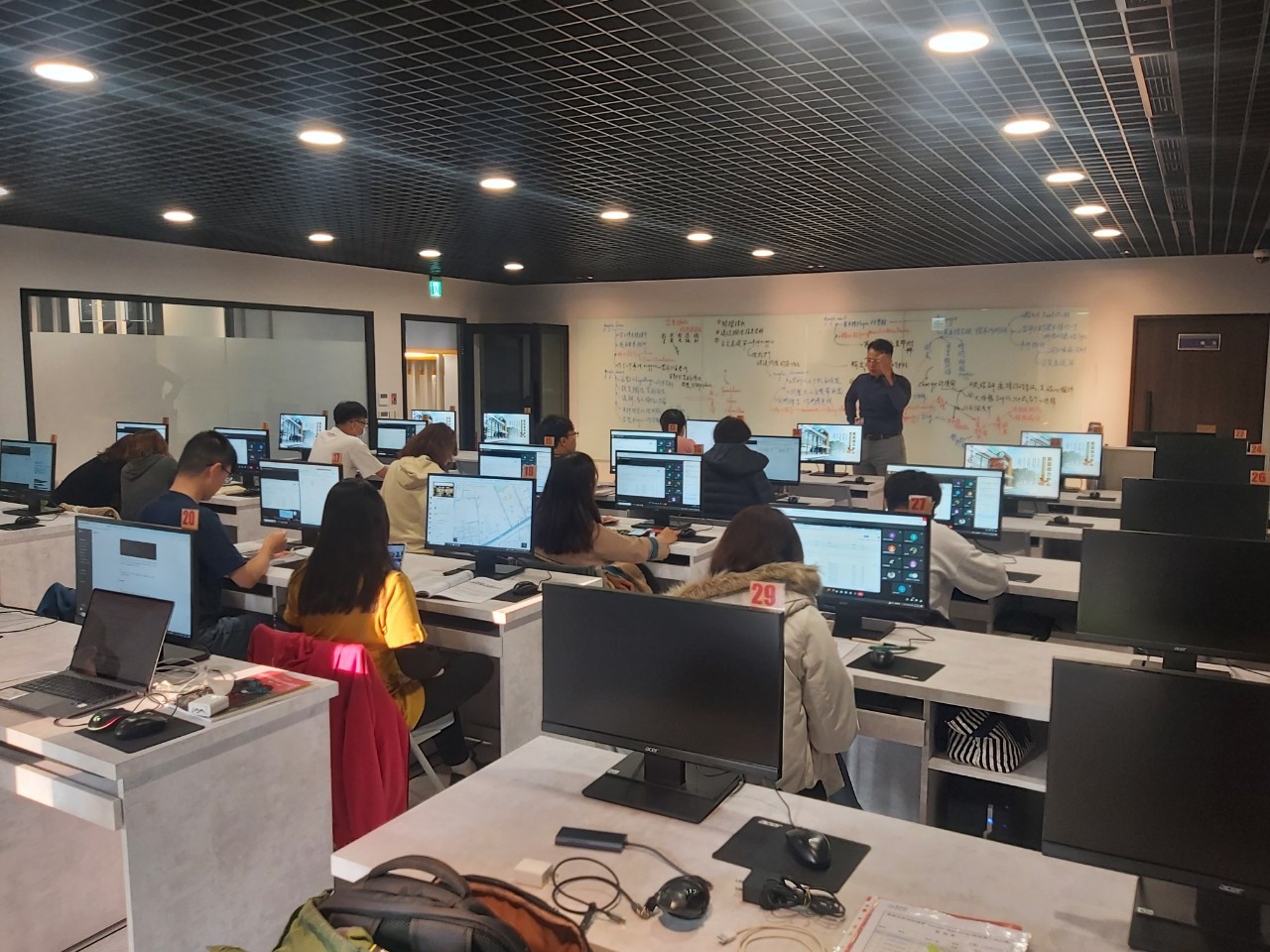 桃市府就服處-AI課程內訓